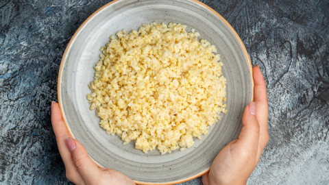 Пшено в тарелке