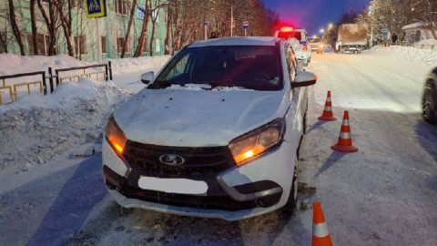 автомобиль на улице после аварии