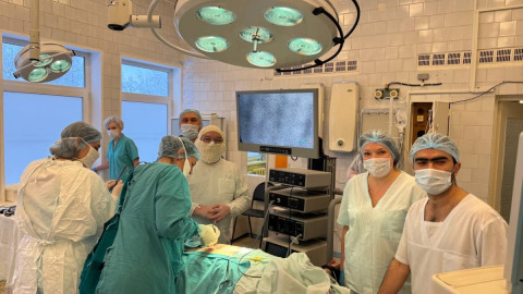 Хирурги в операционной