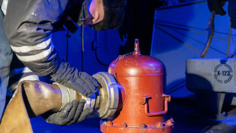 Заправка фрегата "Головко"