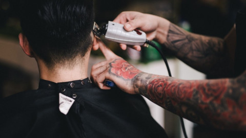 Стрижка у парикмахера