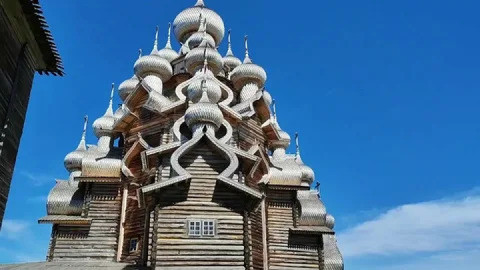 Храм в комплексе Кижи