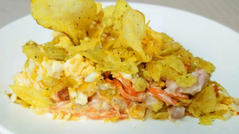 Вкусный салат на 8 марта