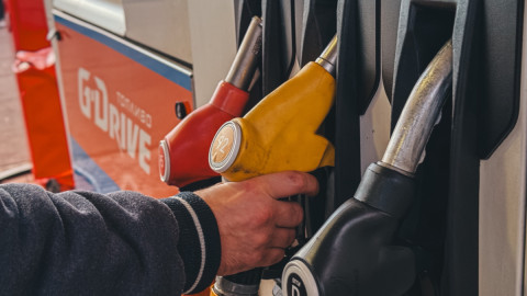 Заправка бензином