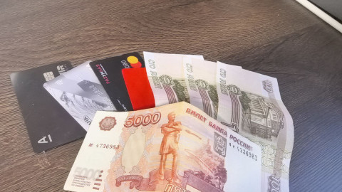 Деньги и карточки
