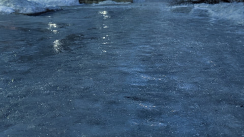 Сильная гололедица в городе