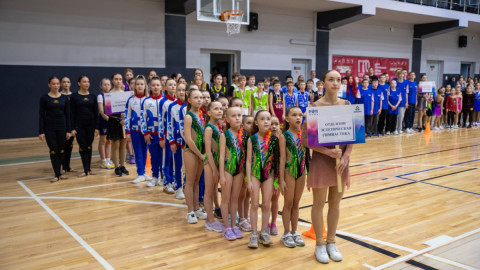 Гимнастки на соревнованиях