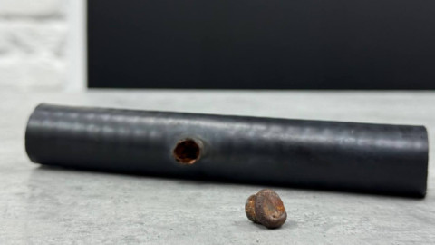 Рядом расположен частный стрелковый клуб