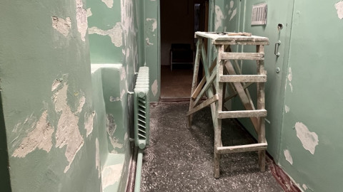 ремонт стен в помещении