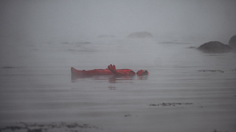 Человек в гидрокостюме