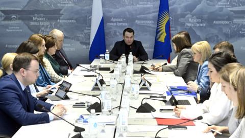 правительство и губернатор заседают