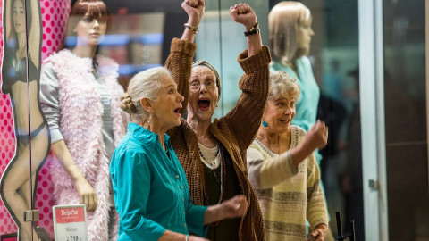 Женщины в ТЦ