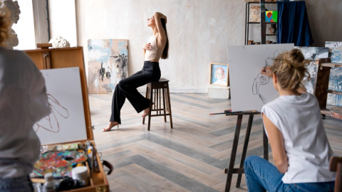 женщины арт встреча