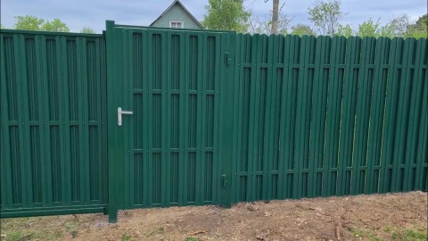 Забор на даче