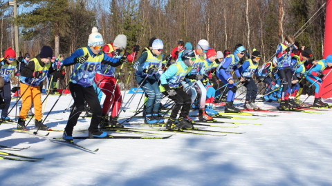 старт детского лыжного марафона