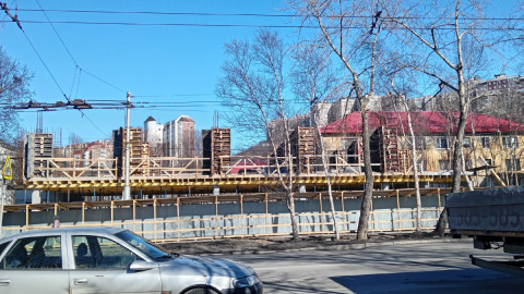 Стройка на Карла  Либкнехта в Мурманске