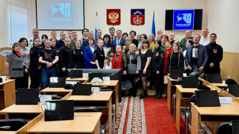 Фотовыставка памяти Жириновского