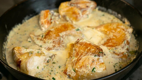 Чкмерули в сливочном соусе