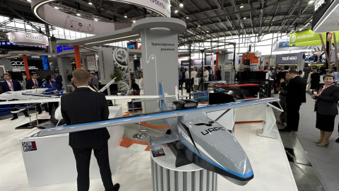 арктика самолет грузы