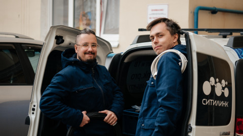 Сотрудники "Ситилинка"