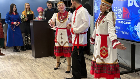 выступление народного коллектива