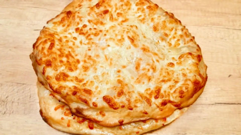 Сырные лепёшки