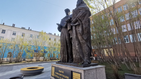 Памятник Кириллу и Мефодию