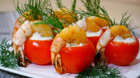помидоры с креветками