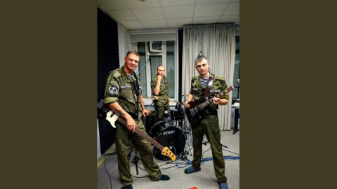 белые медведи