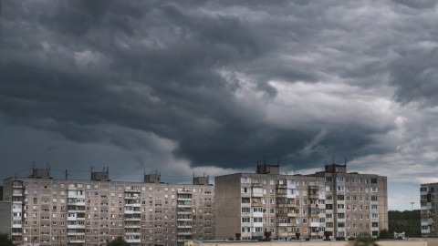 хмурое небо перед грозой