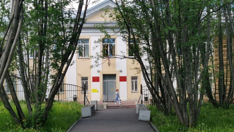 здание Первомайского суда Мурманска