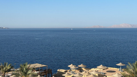 море