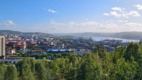 вид летнего Мурманска