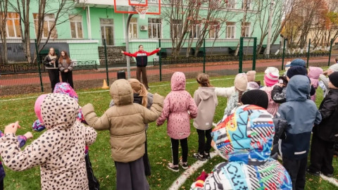 школьники